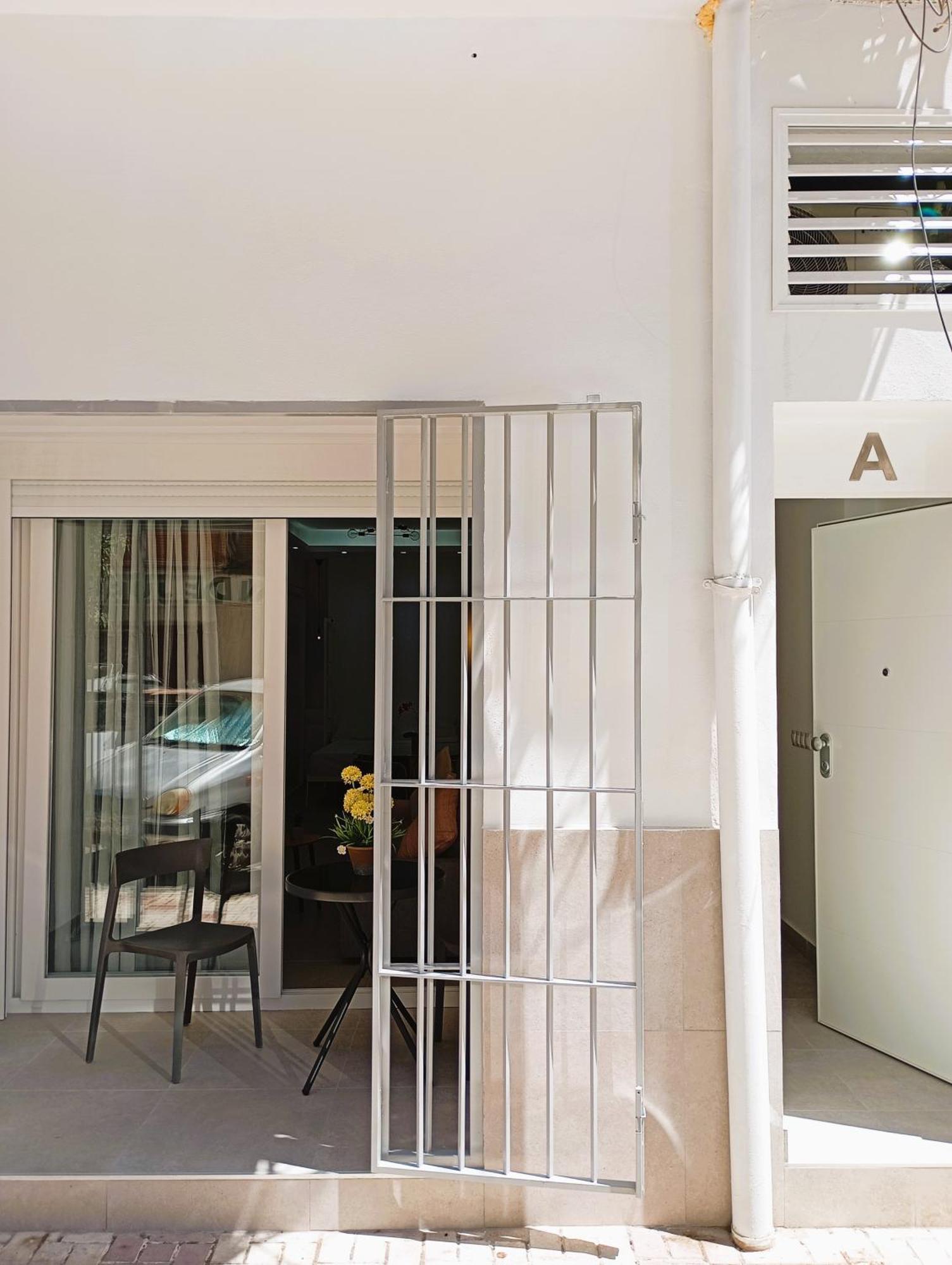 Moderno Apartamento En La Luz Малага Екстериор снимка